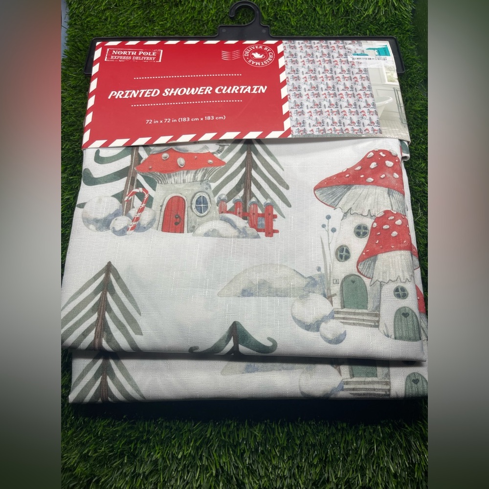Whimsical Mushroom House Shower Curtain, NWT 🍄 🚿 🛁
